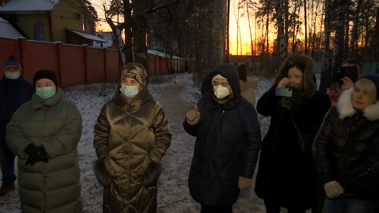 Встретились на месте будущей школы