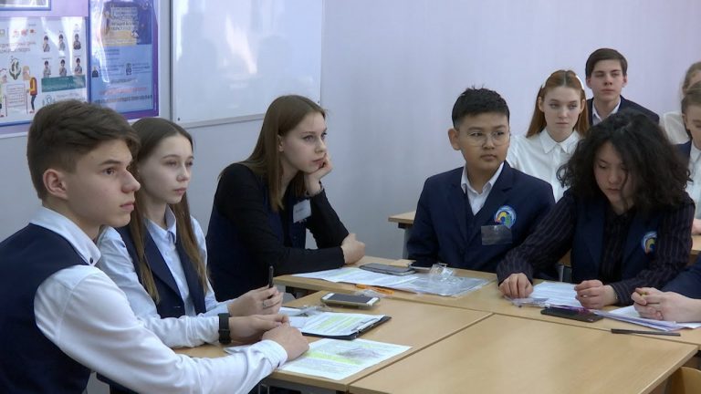 Вакцинация глазами школьников