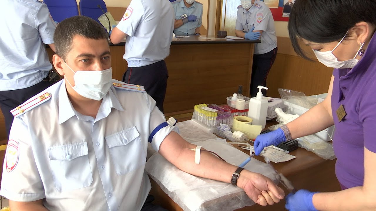 Доноры в погонах