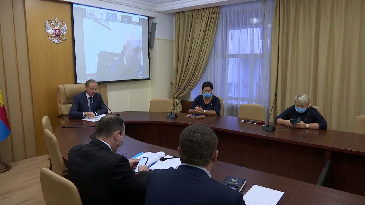 Еженедельное оперативное совещание в администрации