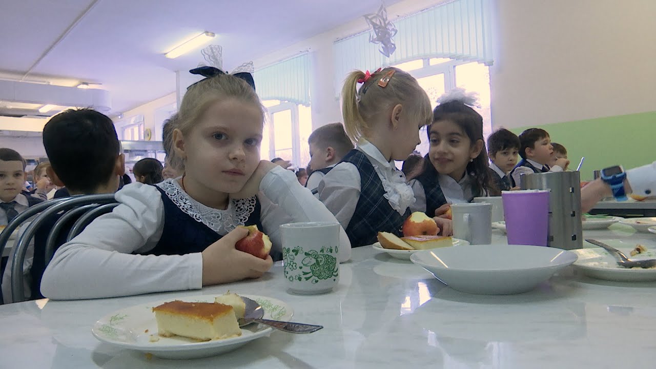 Что сегодня в меню школьной столовой?