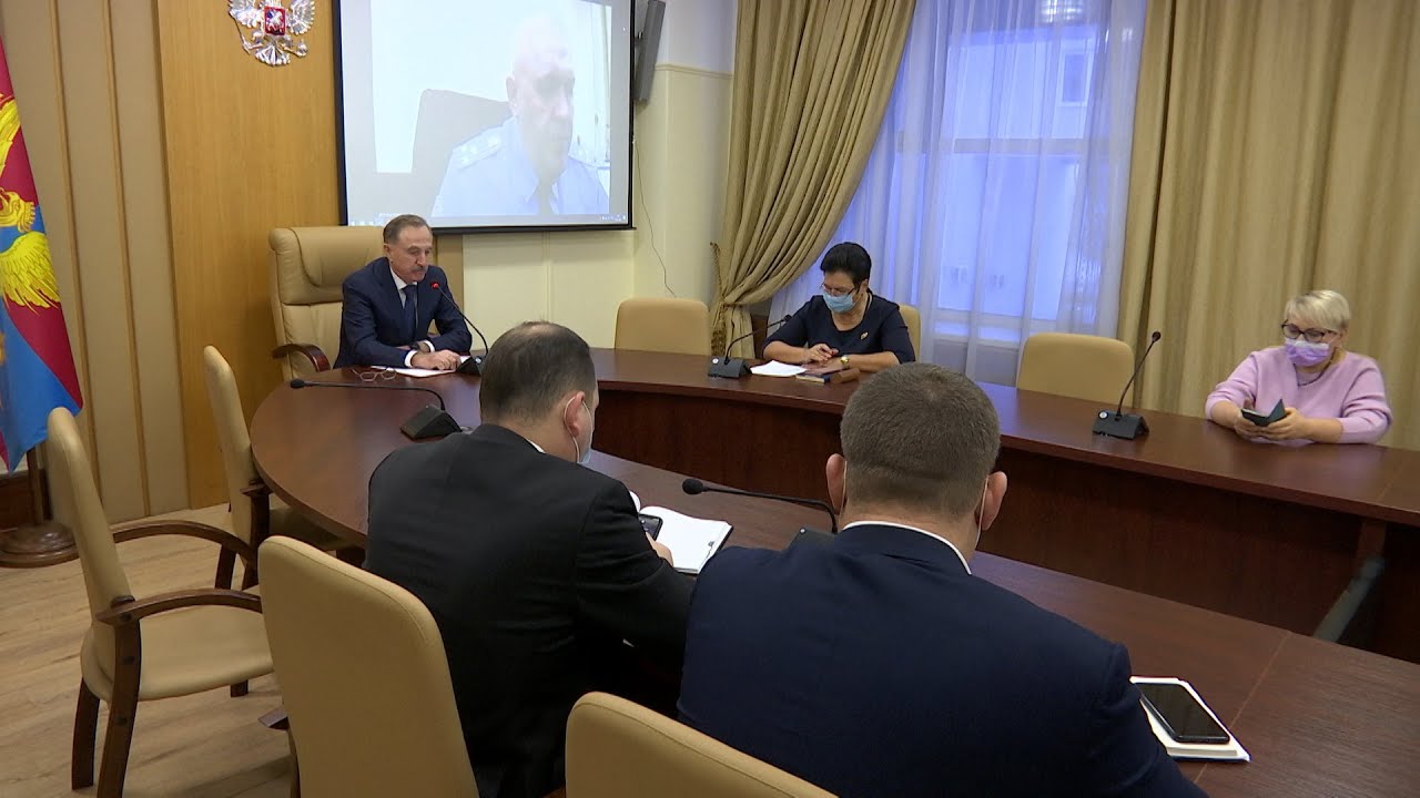Еженедельное оперативное совещание в администрации