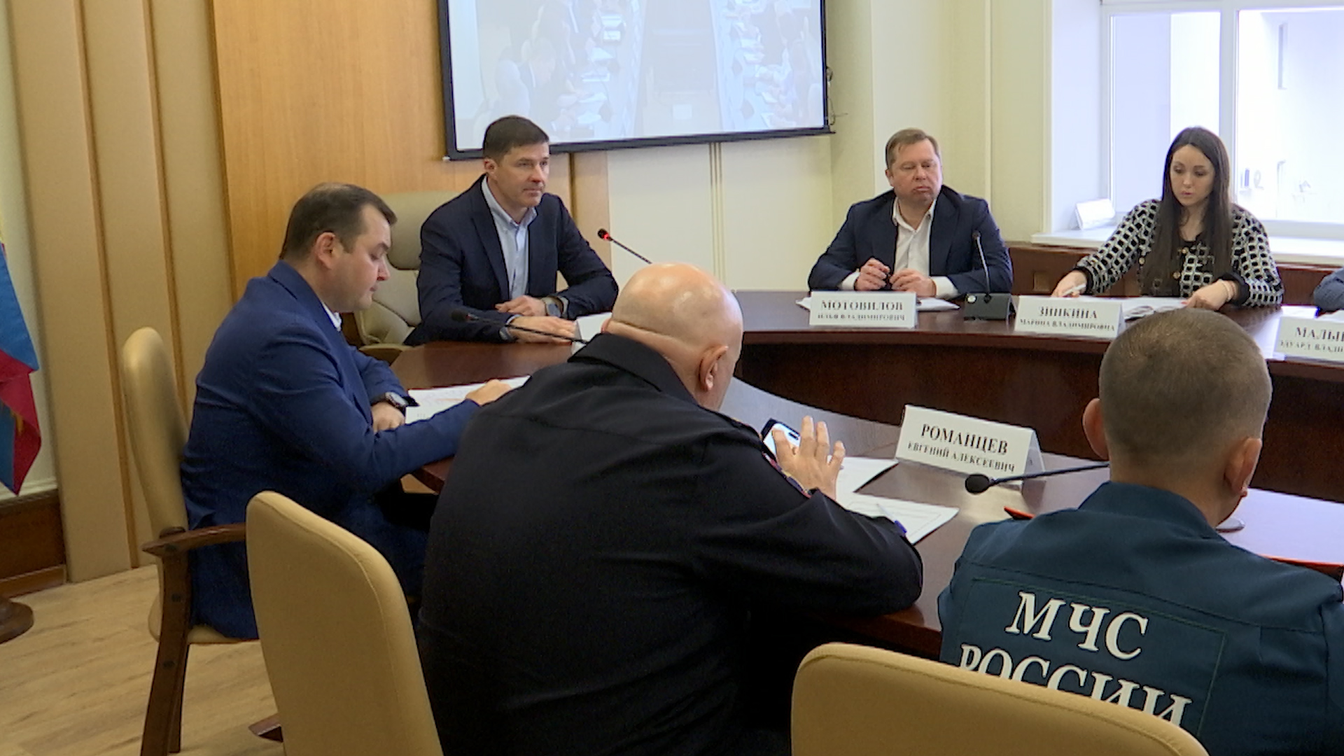 2404_23_01 Еженедельное оперативное совещание в администрации