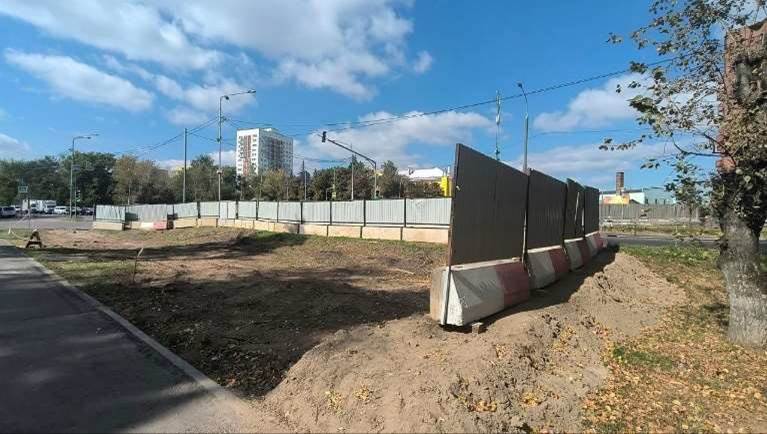 В поселке Люберец приступили к возведению разноуровневого пешеходного перехода