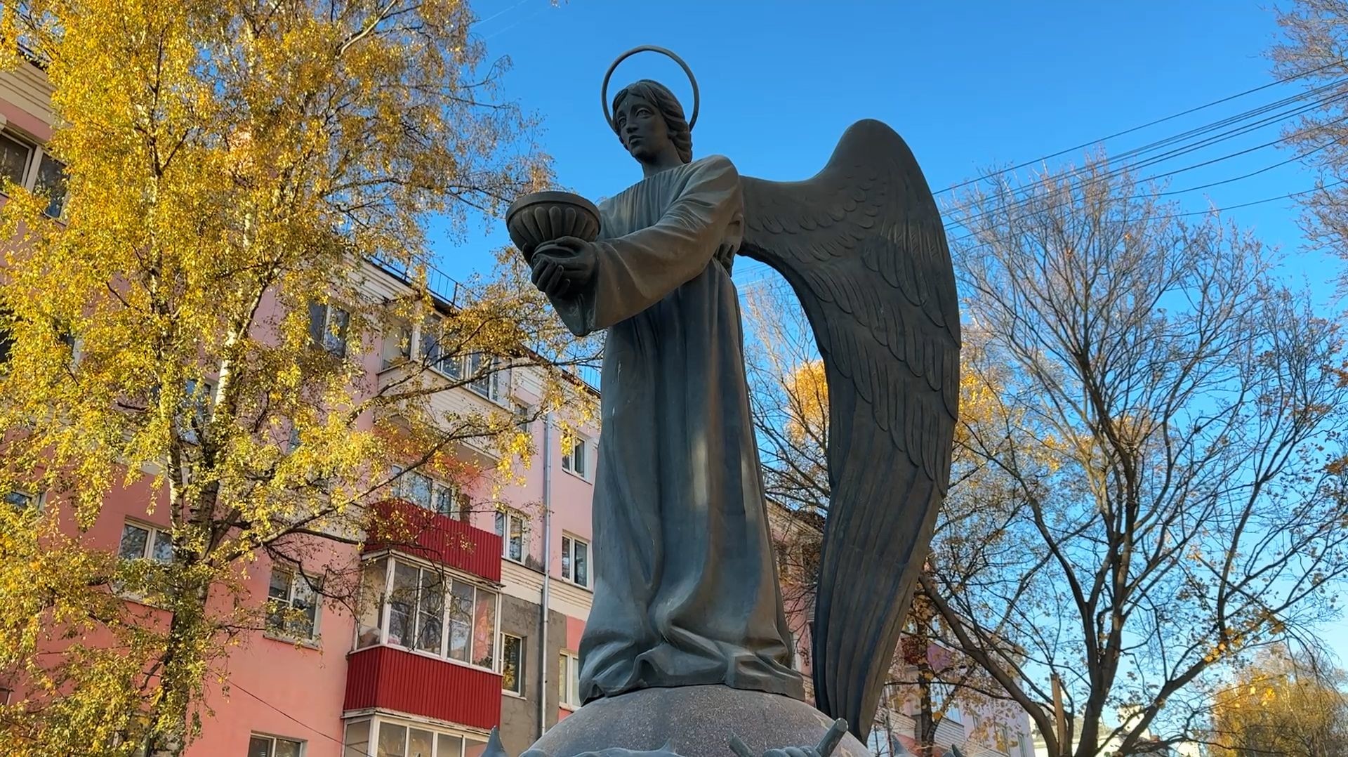 Сквер на Куракинской. Последние штрихи